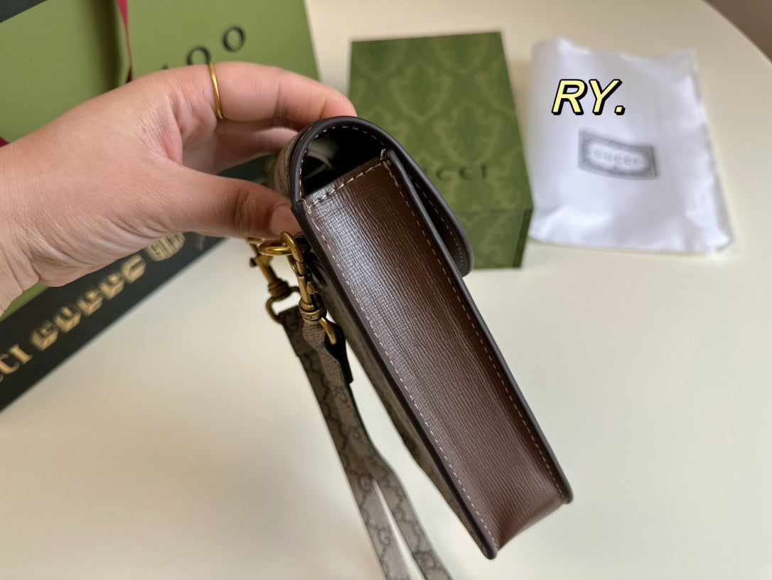 GUCCI BAG 479