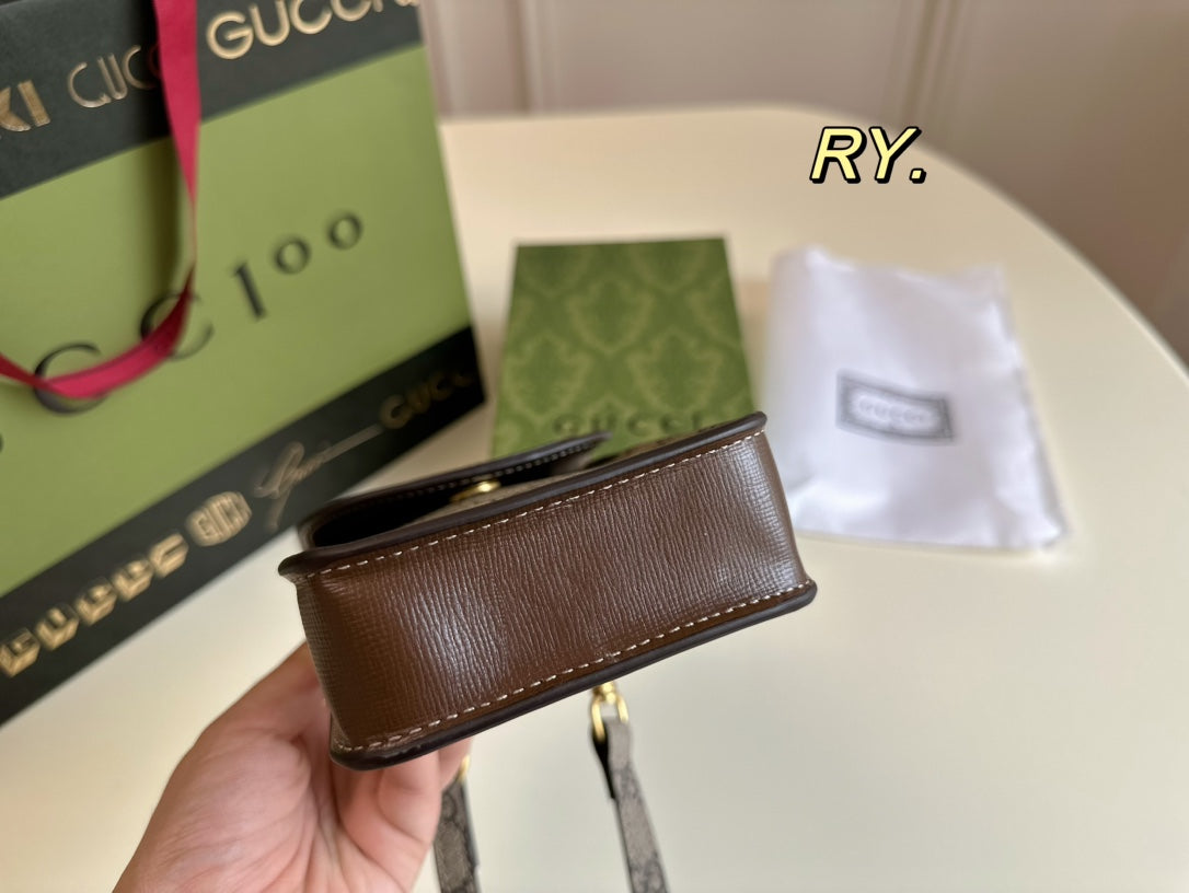 GUCCI BAG 479