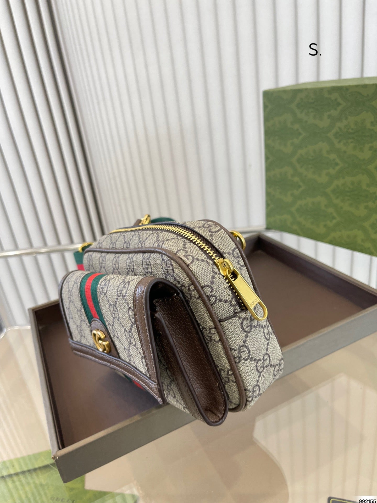 GUCCI BAG 486