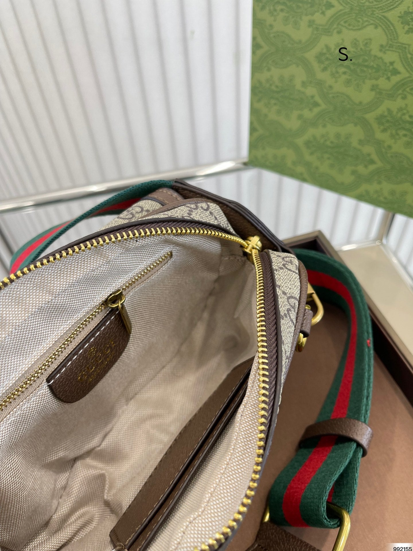 GUCCI BAG 486