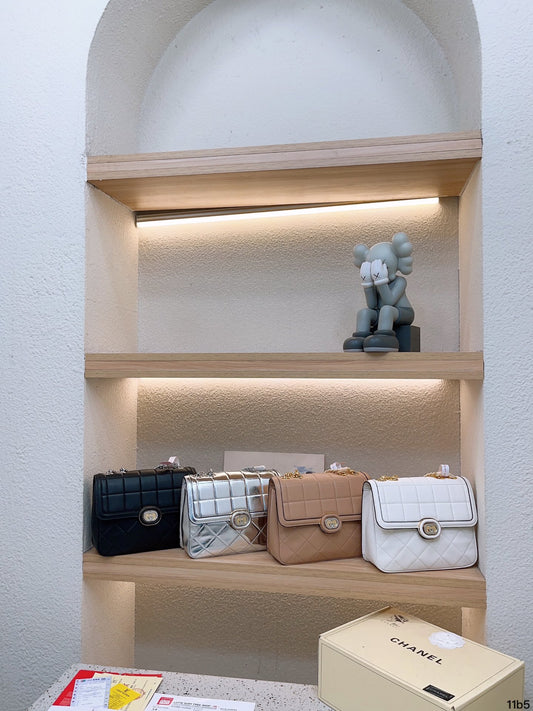 GUCCI BAG 493-1