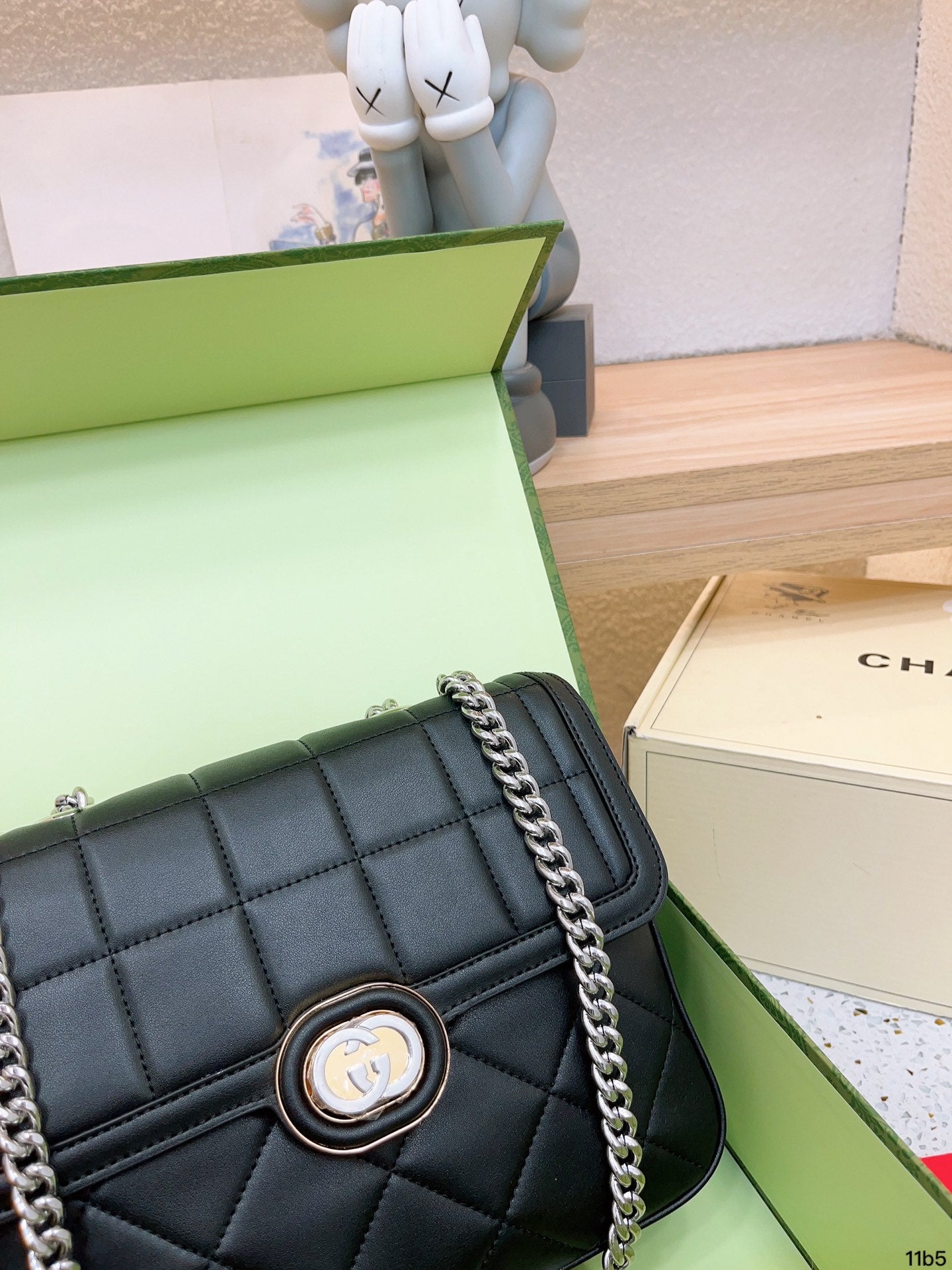 GUCCI BAG  493-2