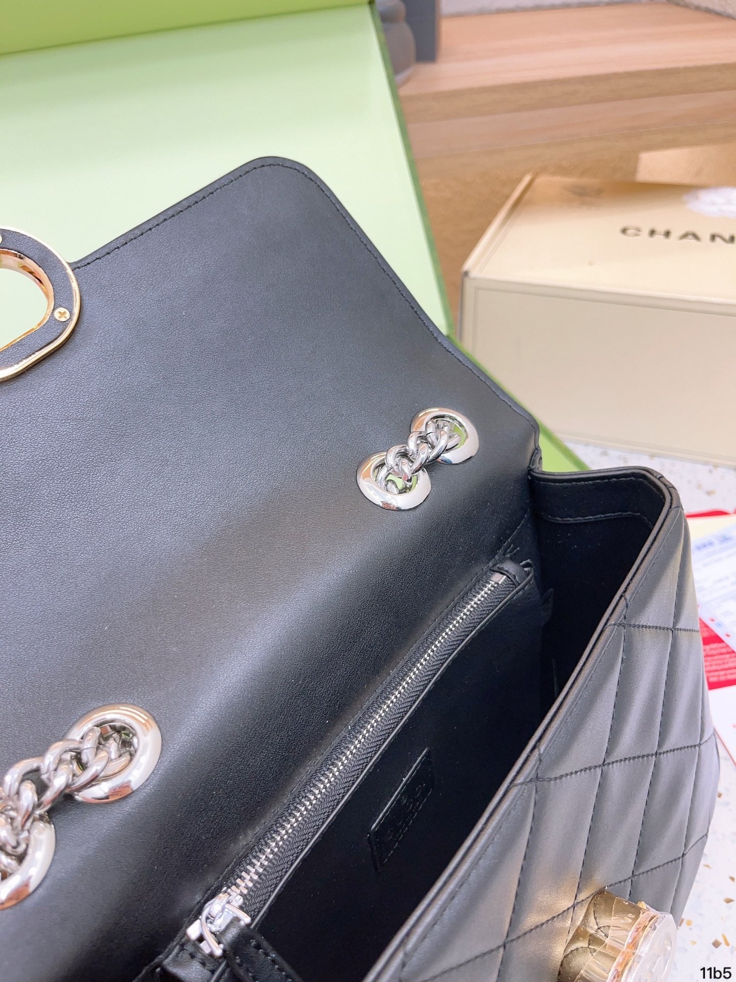 GUCCI BAG  493-2