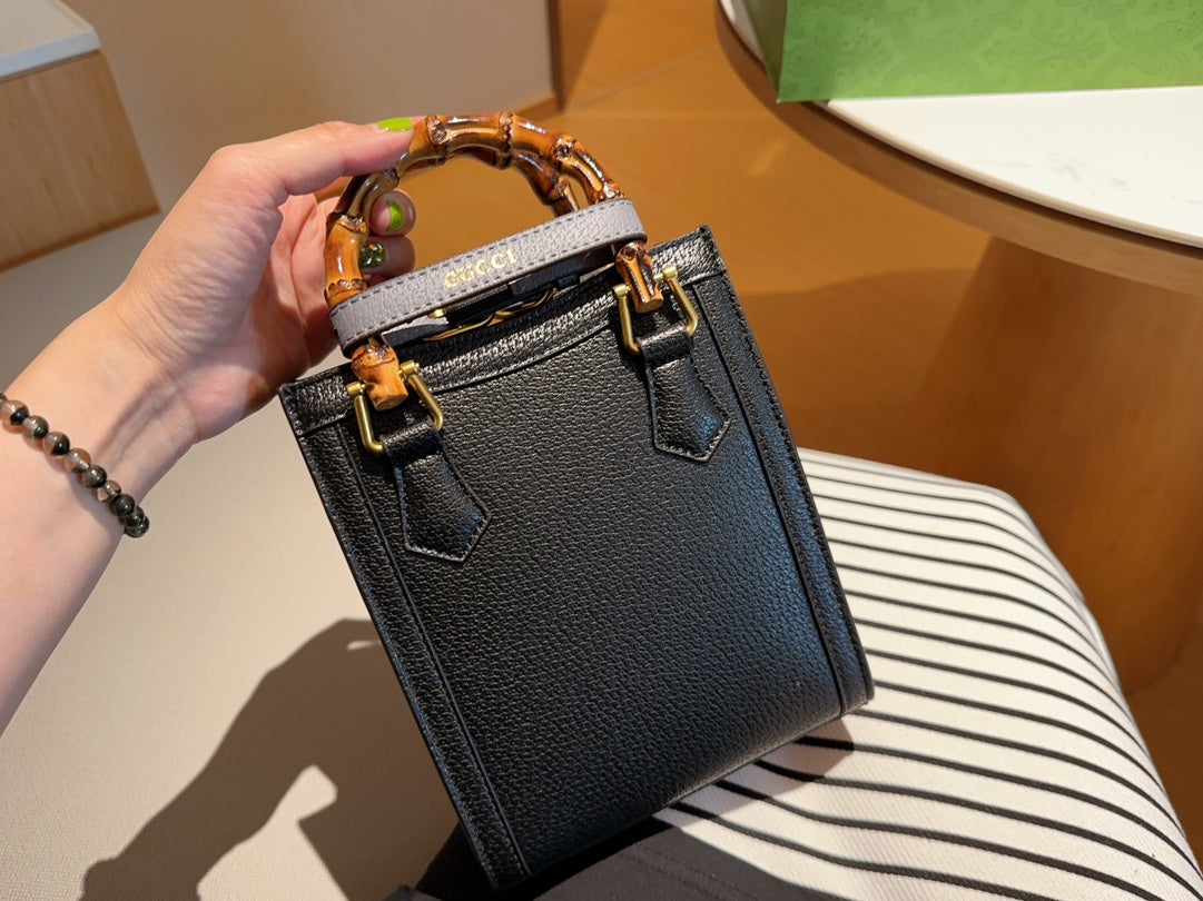 GUCCI BAG 494 -2