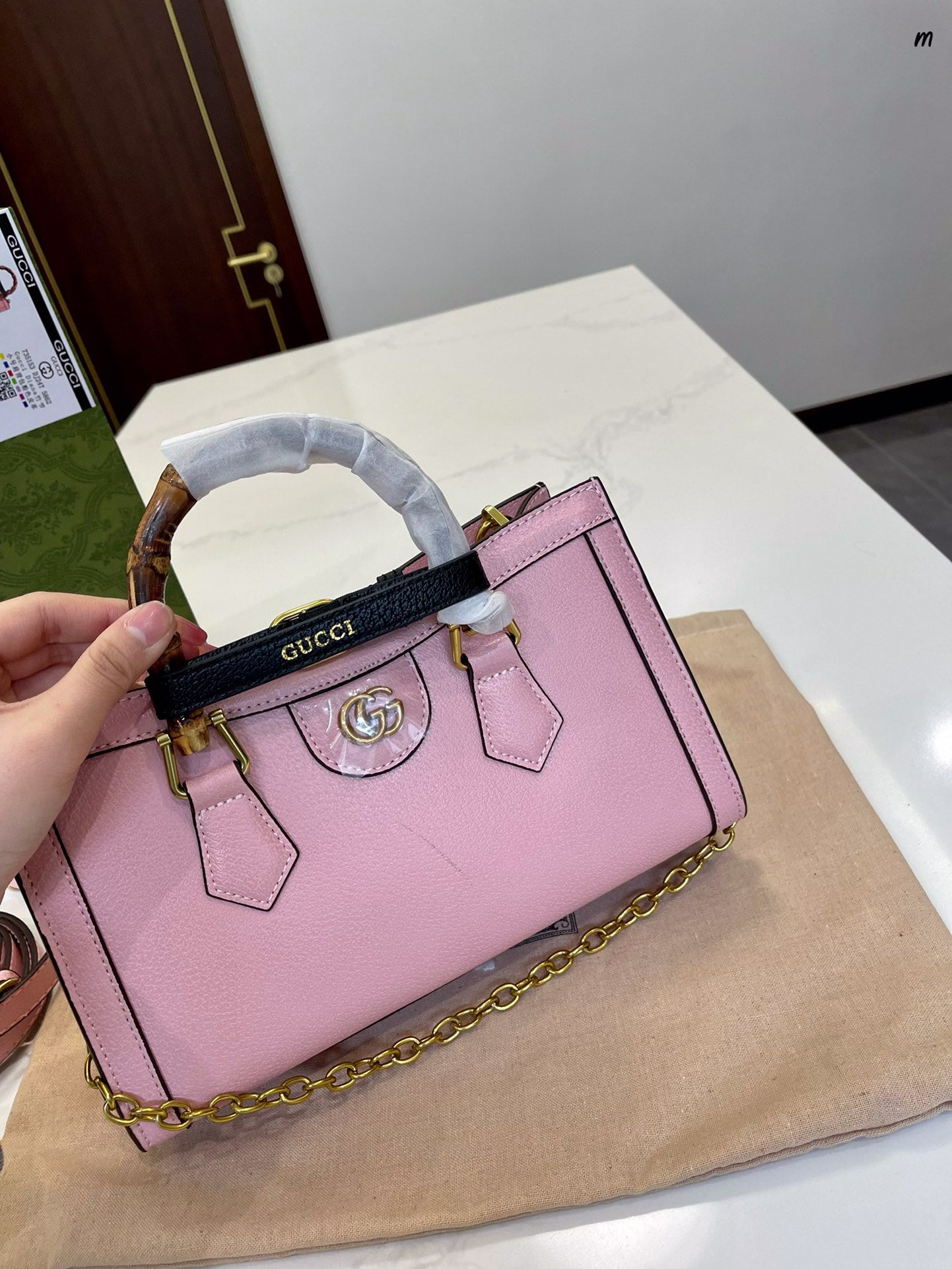 GUCCI BAG 504-3