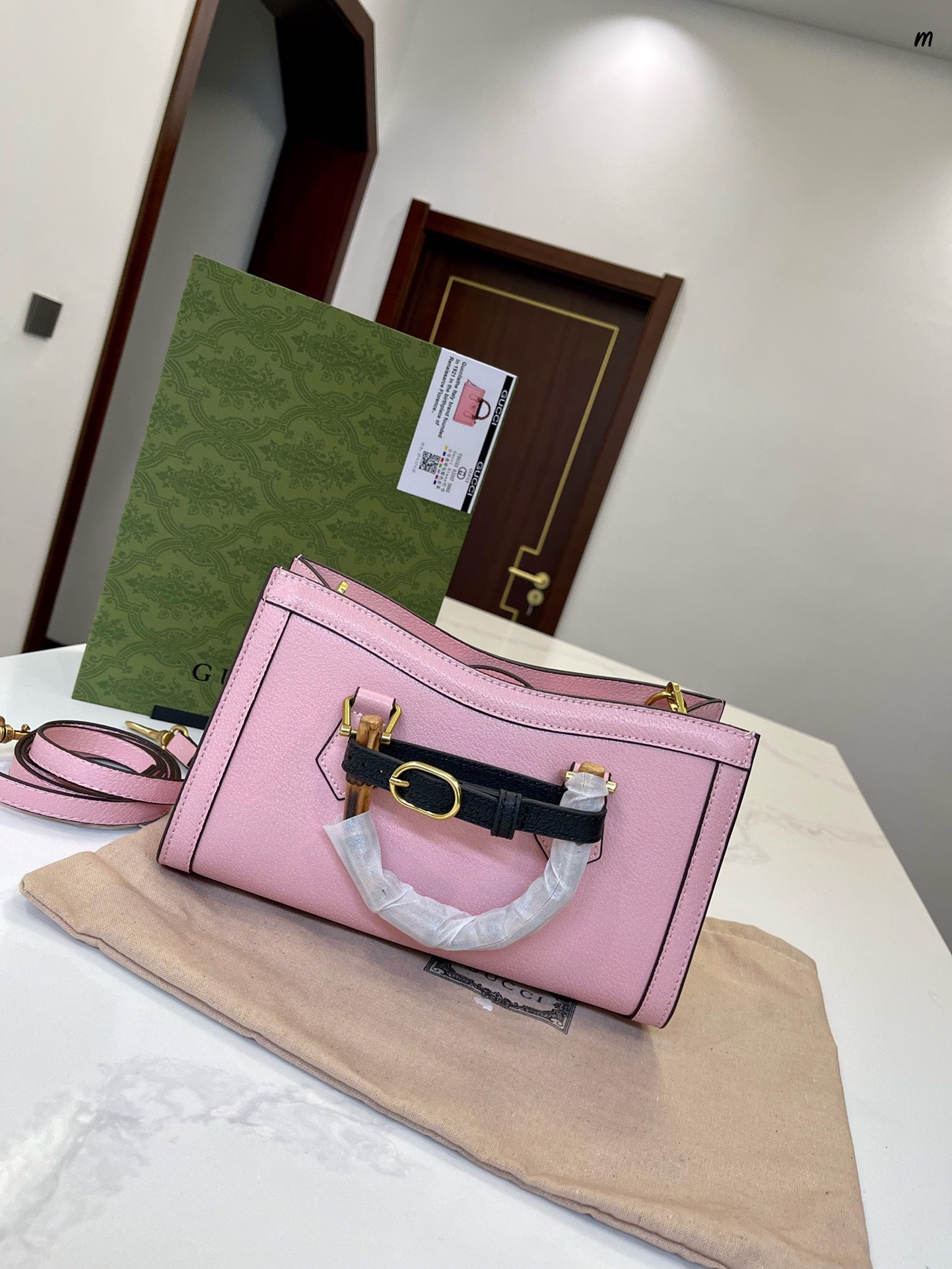 GUCCI BAG 504-3