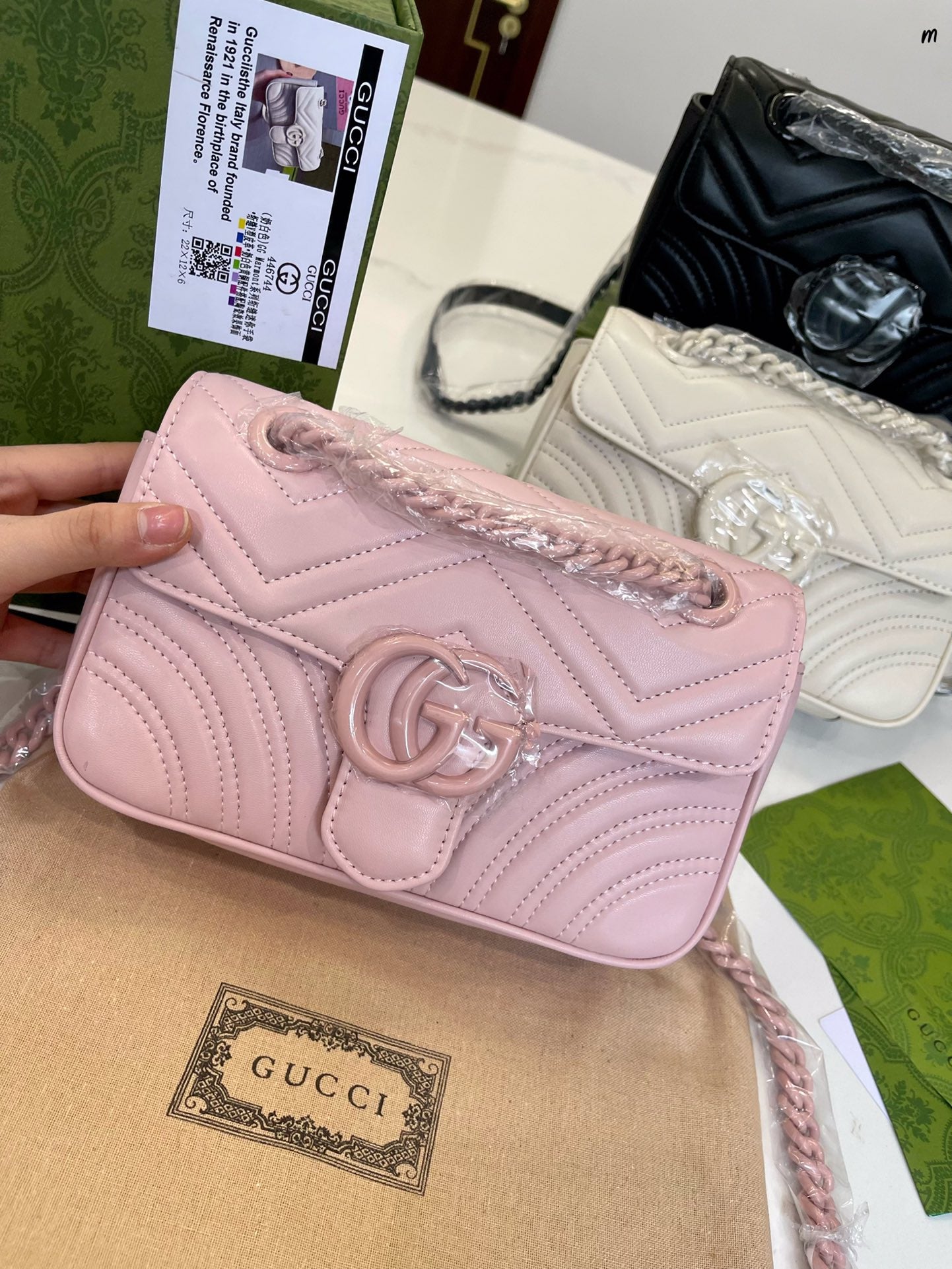 GUCCI BAG  511