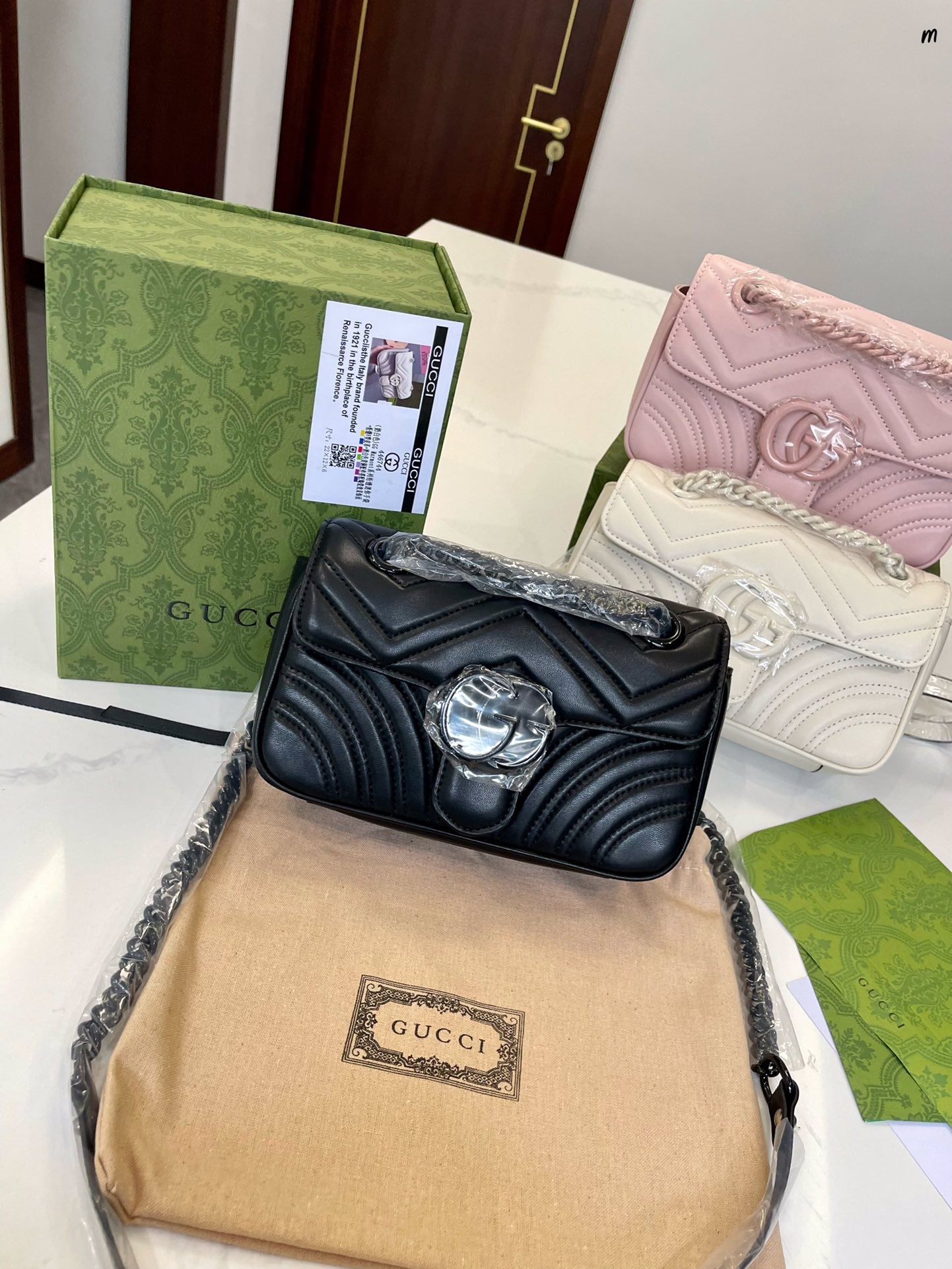 GUCCI BAG  511