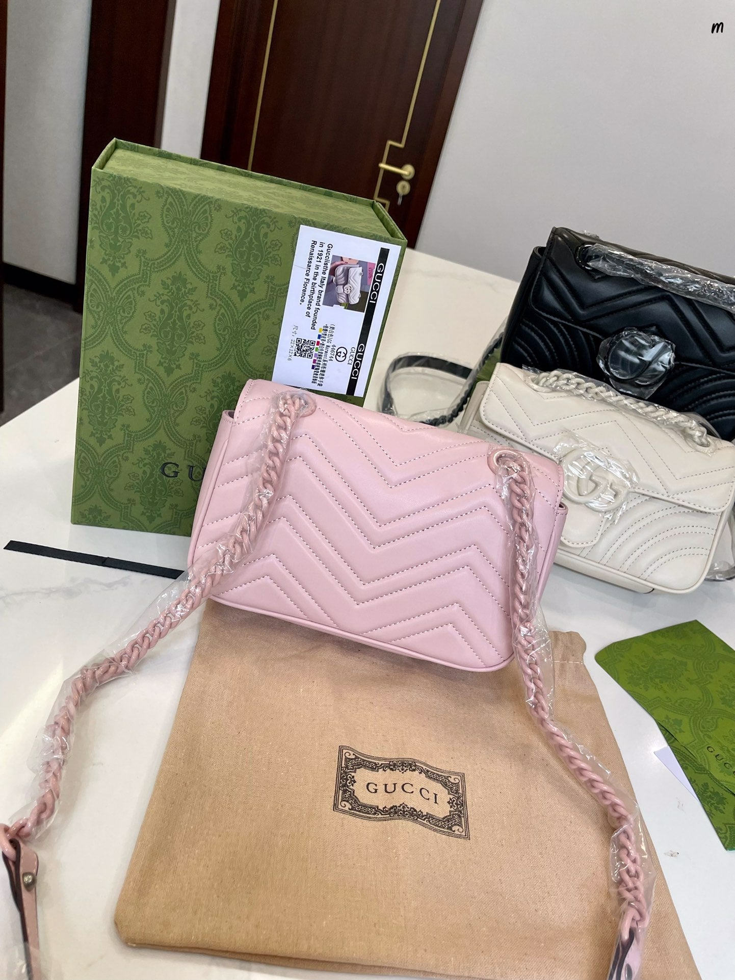 GUCCI BAG  511