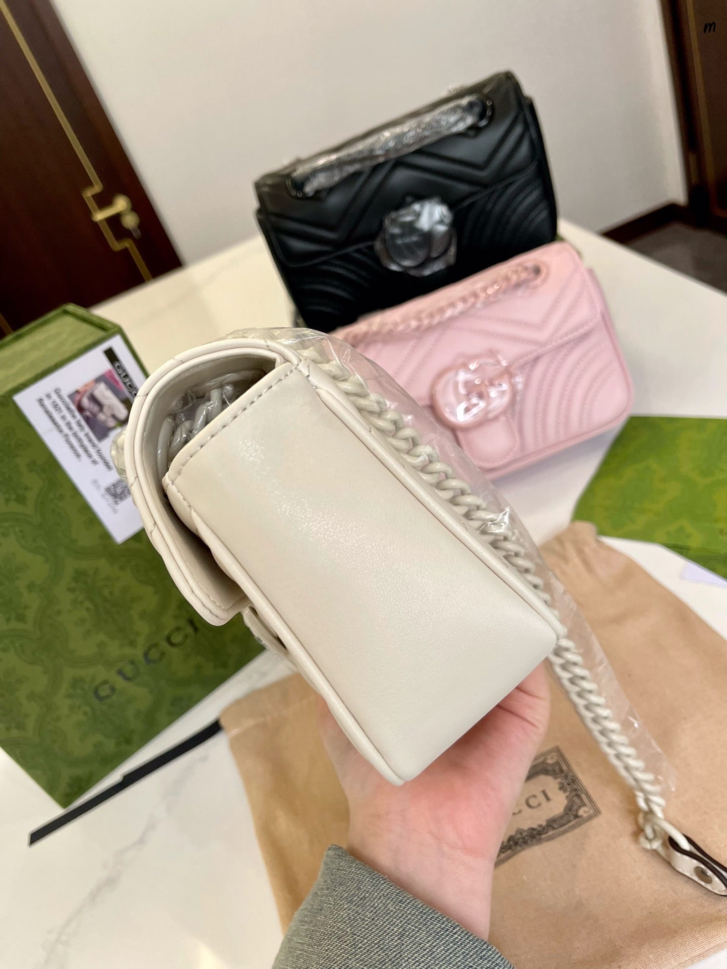 GUCCI BAG  511