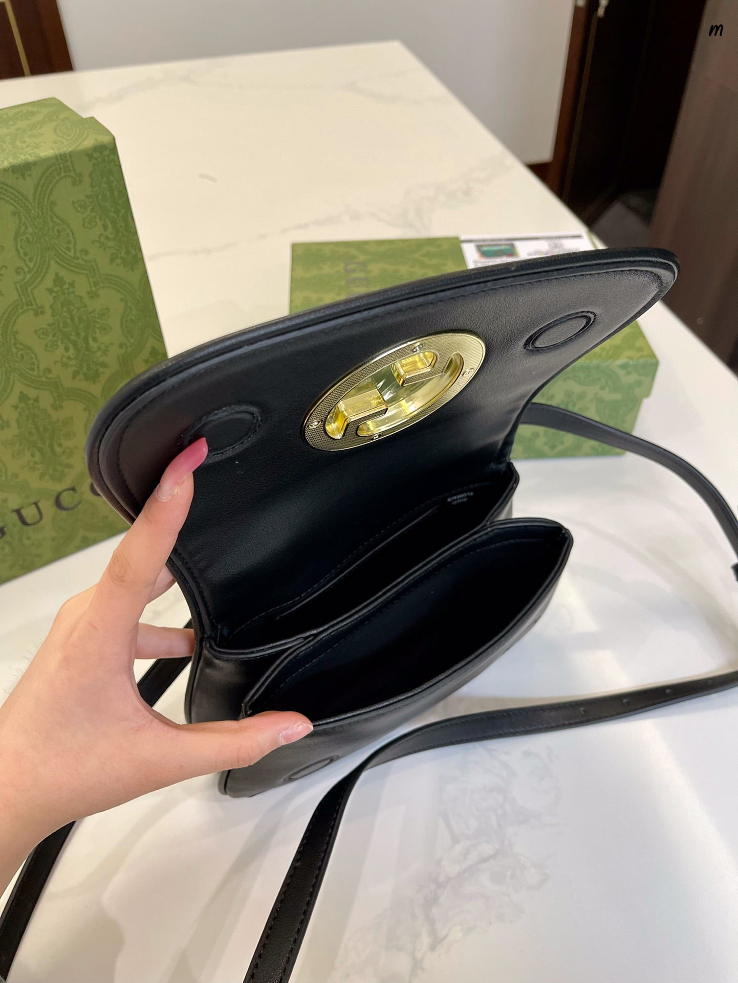 GUCCI BAG 513-2