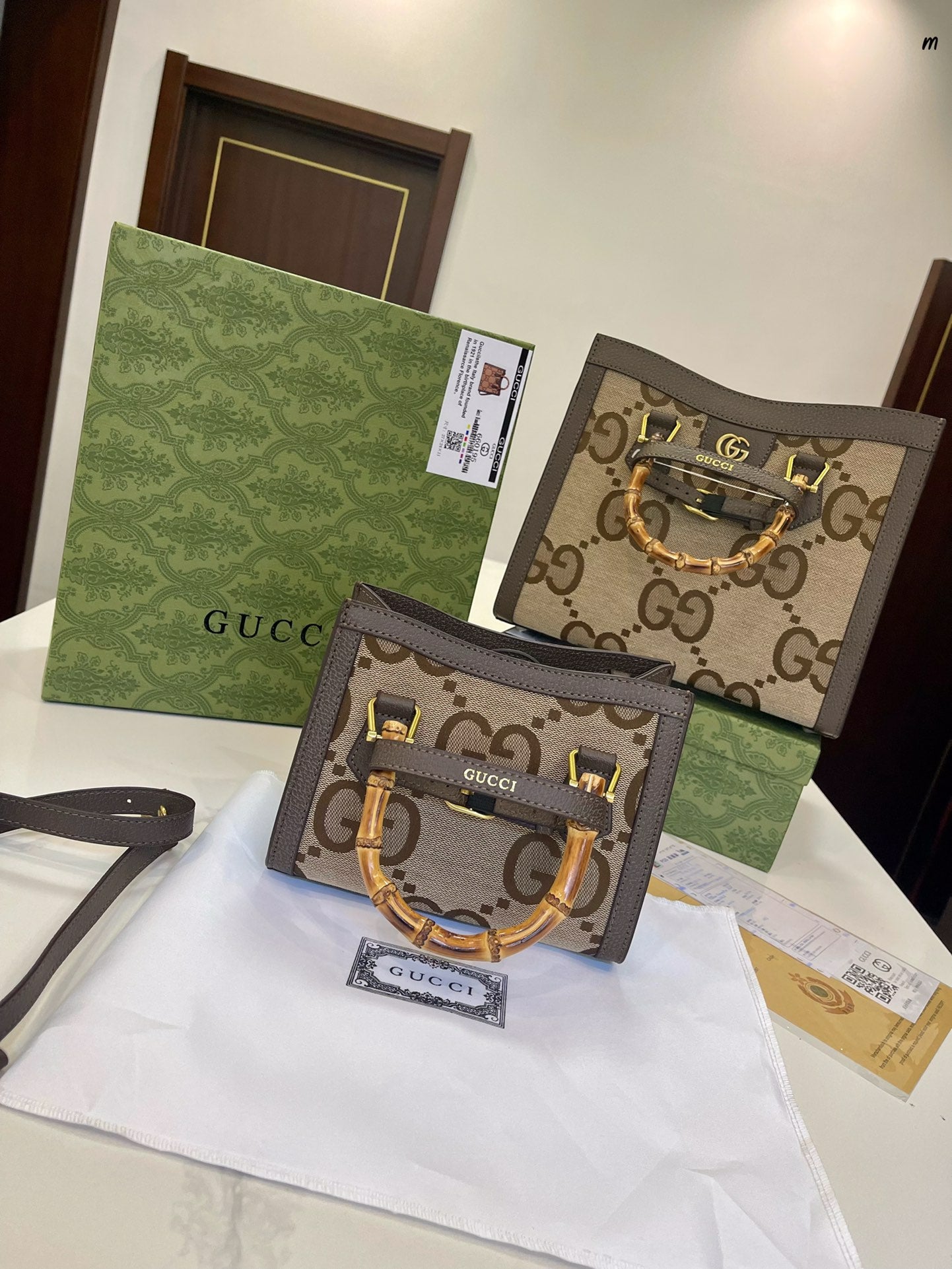 GUCCI BAG 515-2