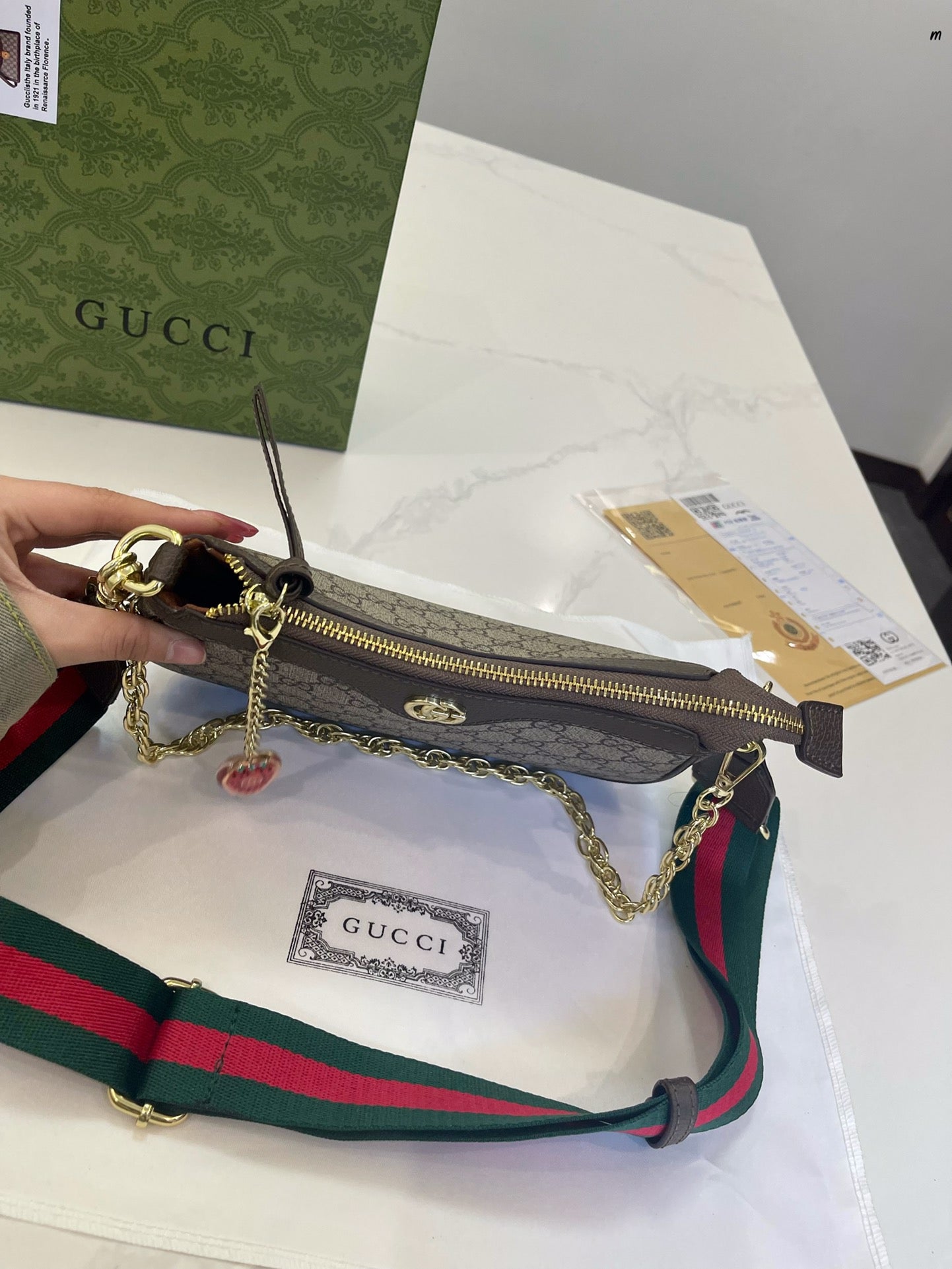 GUCCI BAG  516