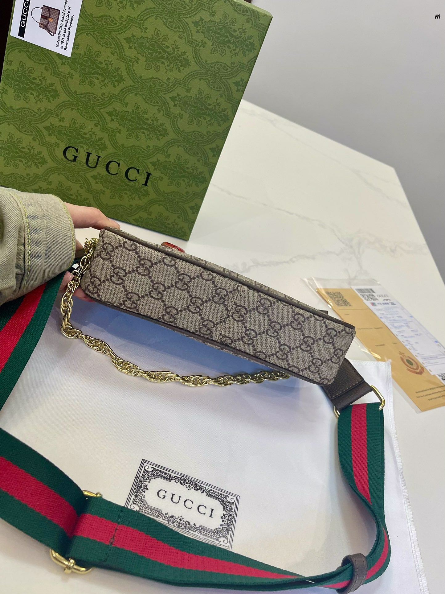 GUCCI BAG  516