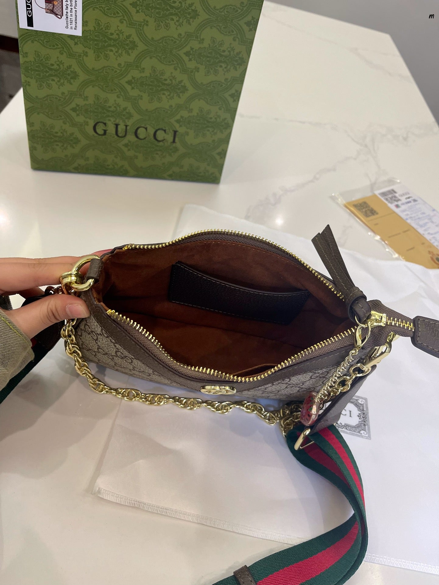 GUCCI BAG  516