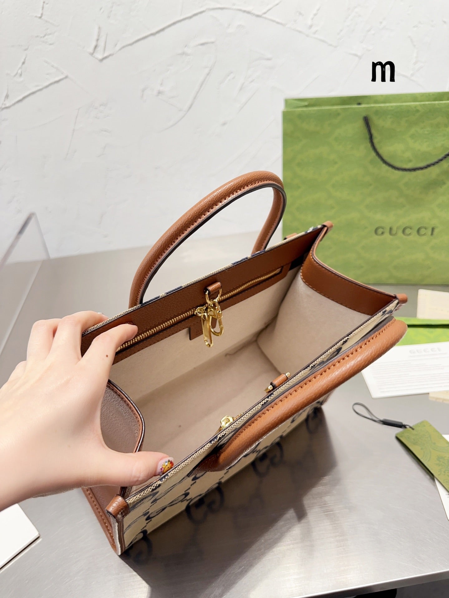 GUCCI BAG 517