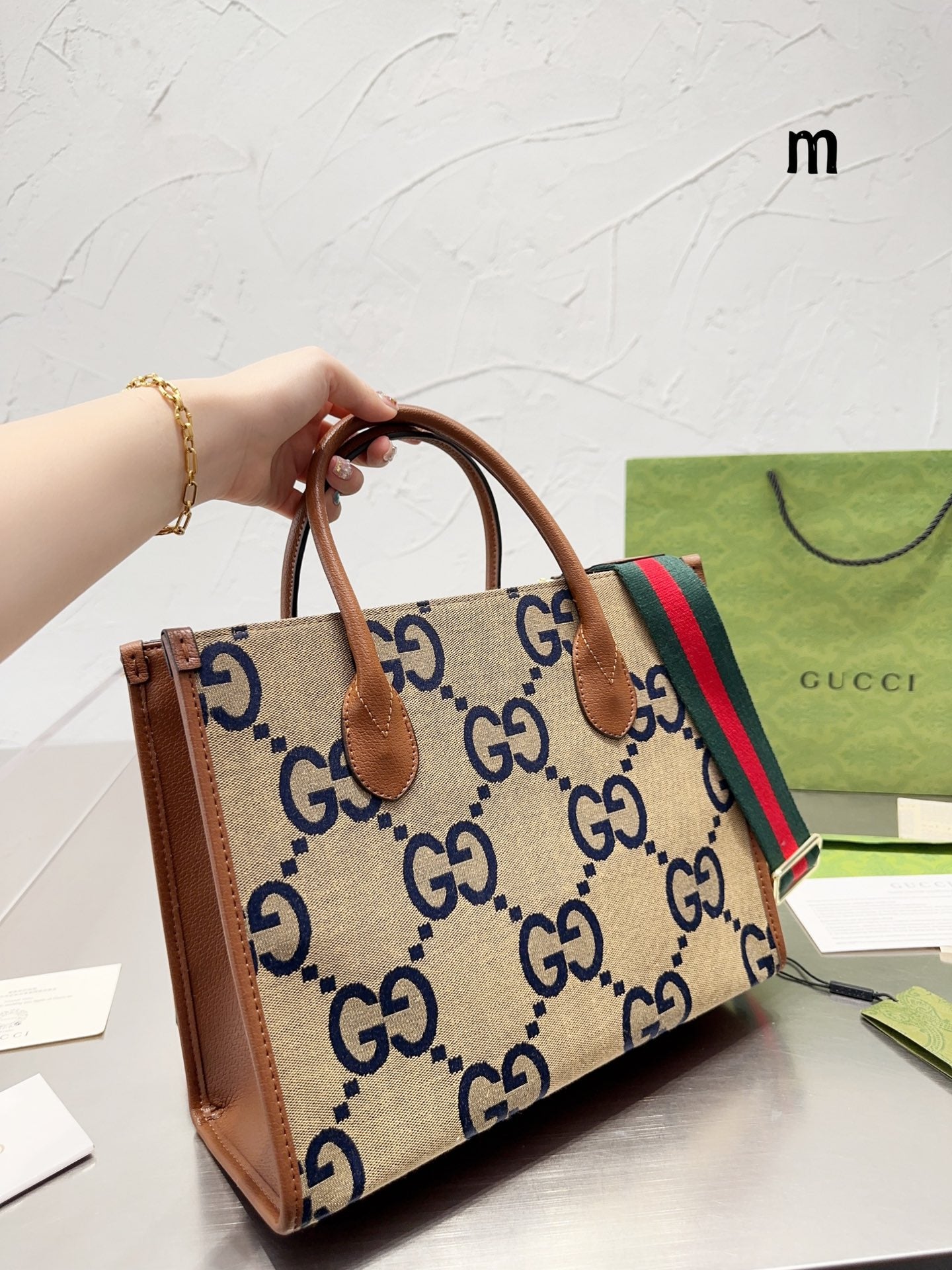 GUCCI BAG 517
