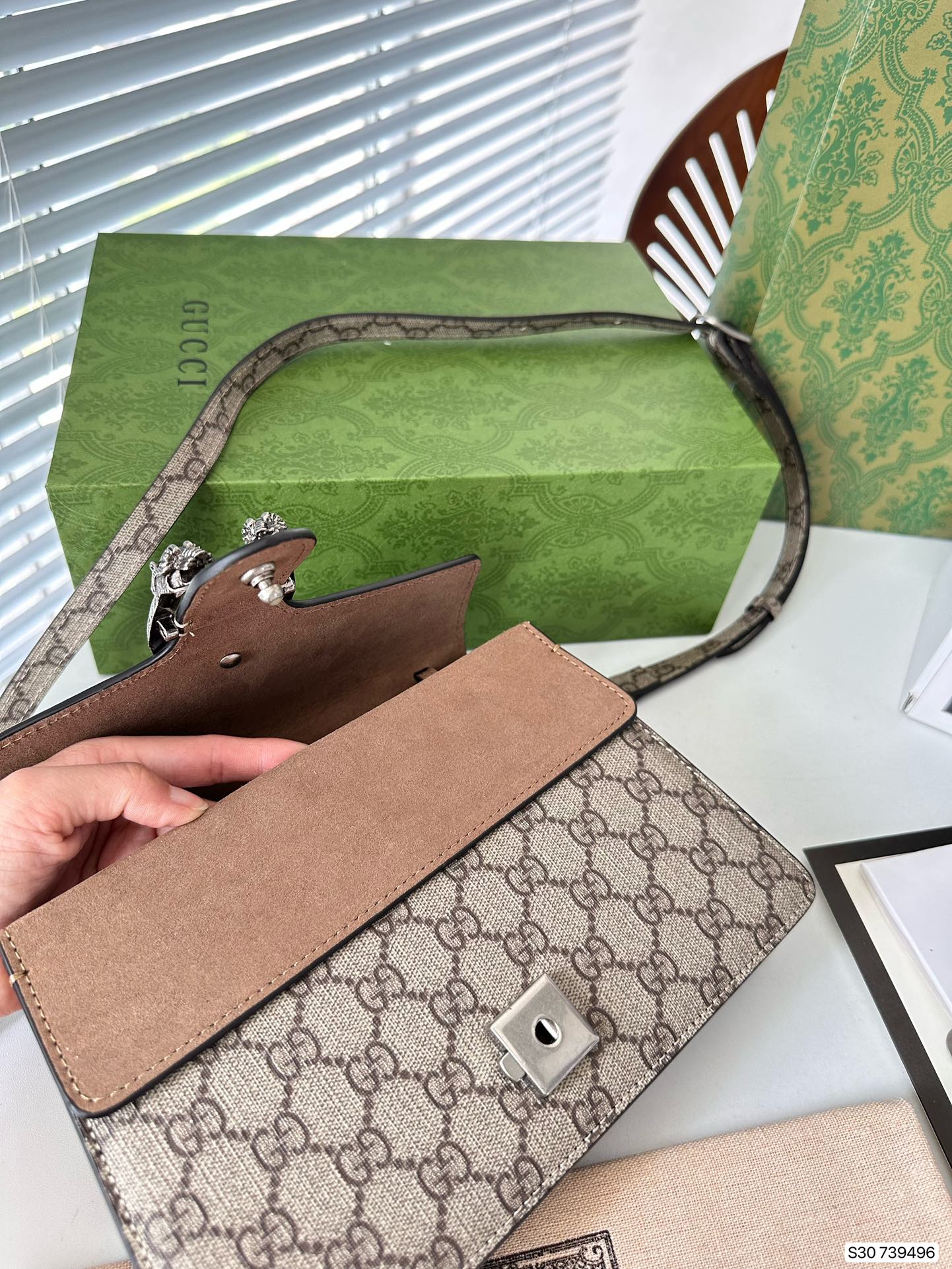 GUCCI BAG 521