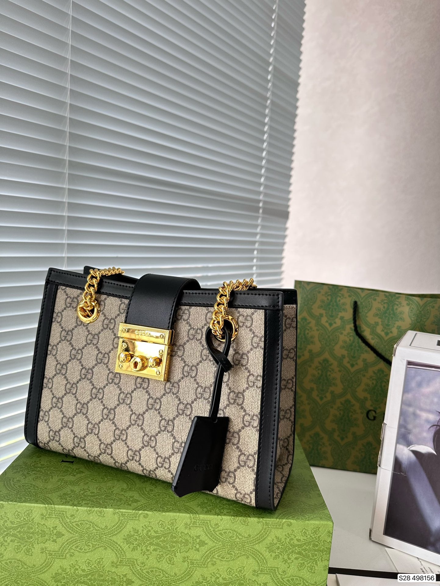GUCCI BAG 522