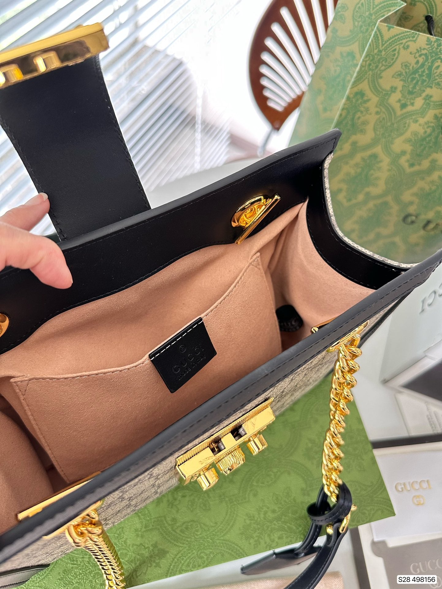 GUCCI BAG 522