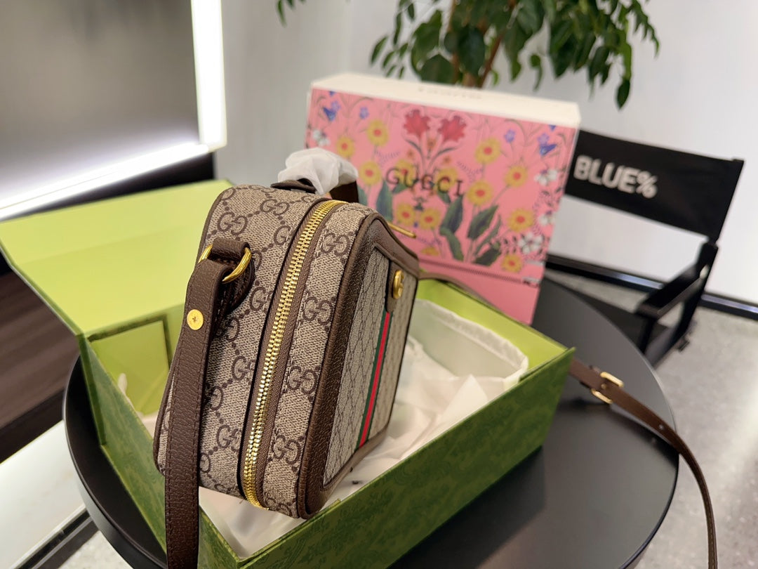 GUCCI BAG 524