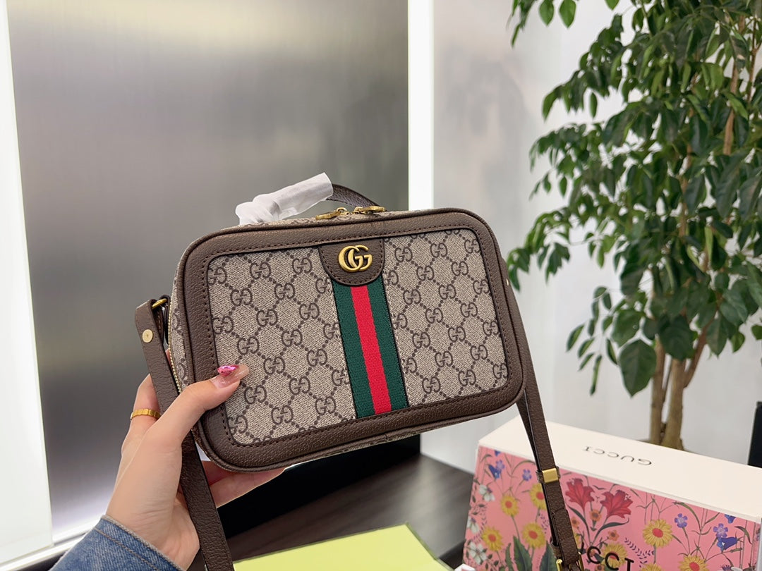GUCCI BAG 524