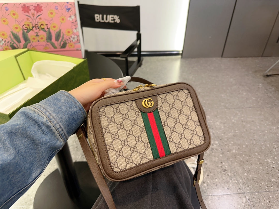 GUCCI BAG 524