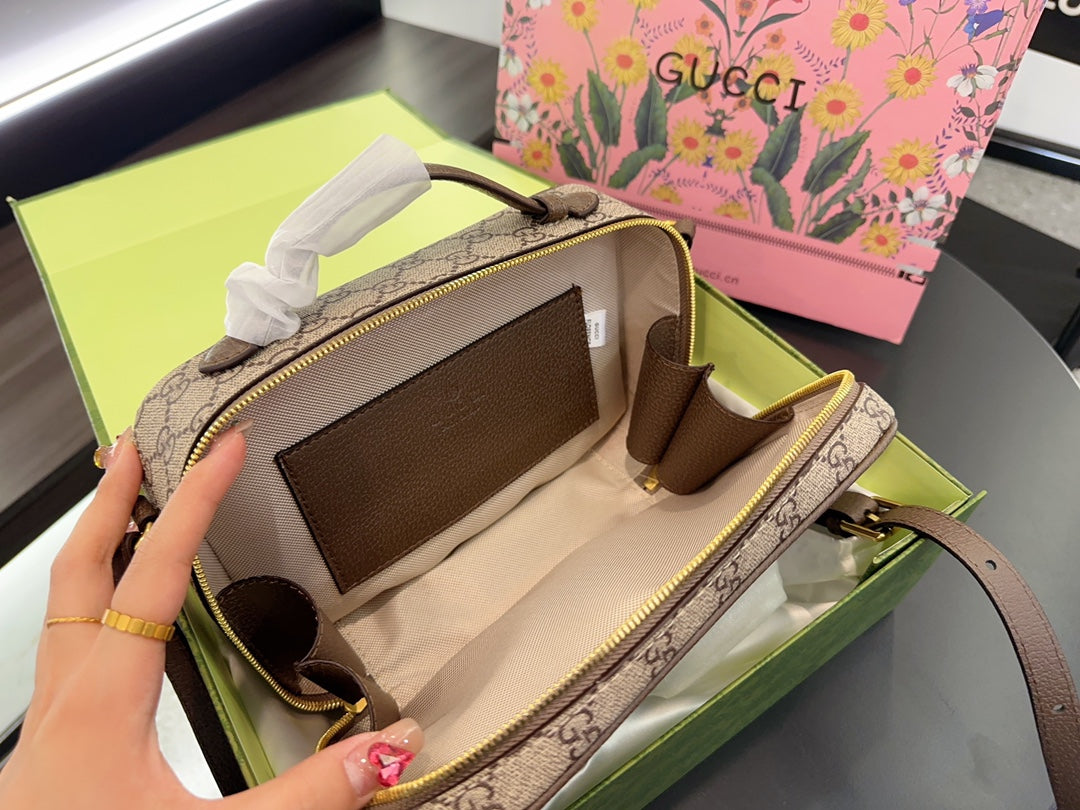 GUCCI BAG 524