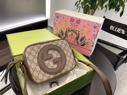 GUCCI BAG 526