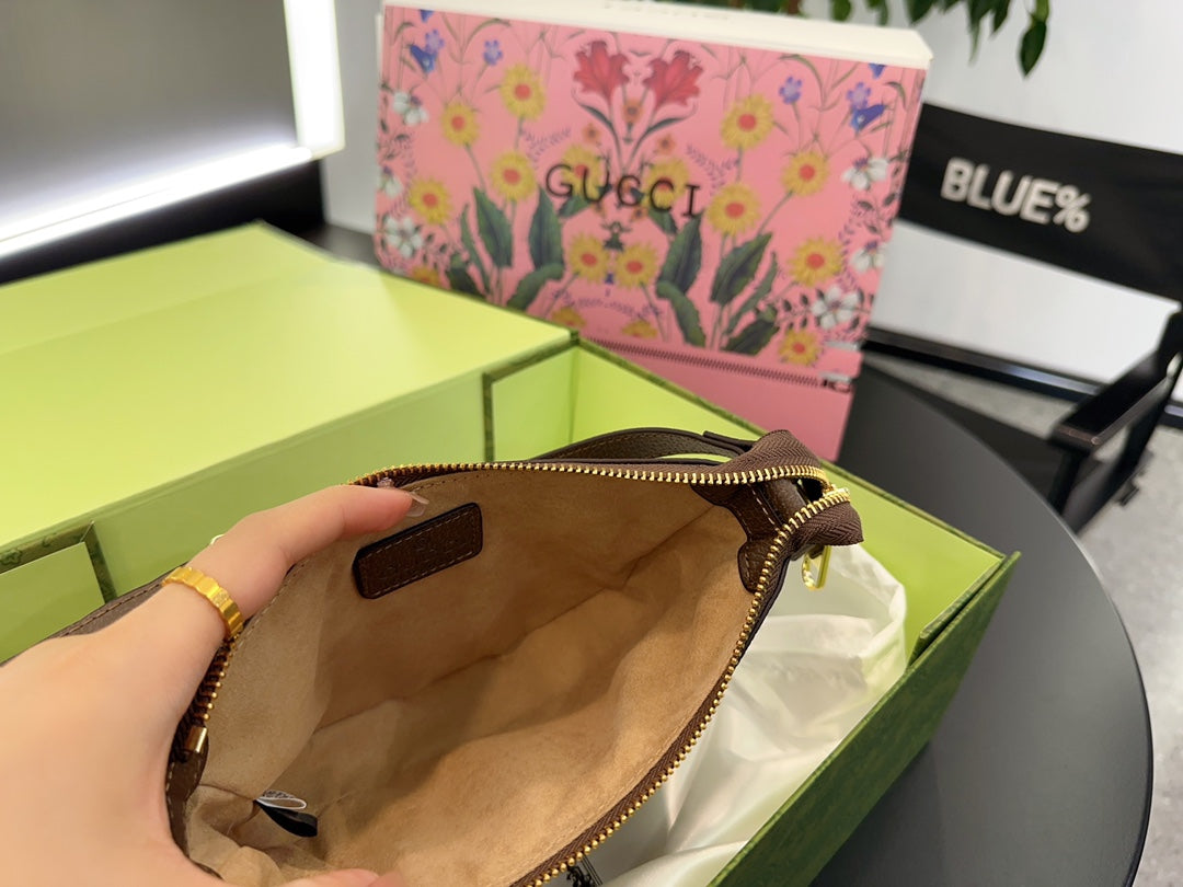 GUCCI BAG 527