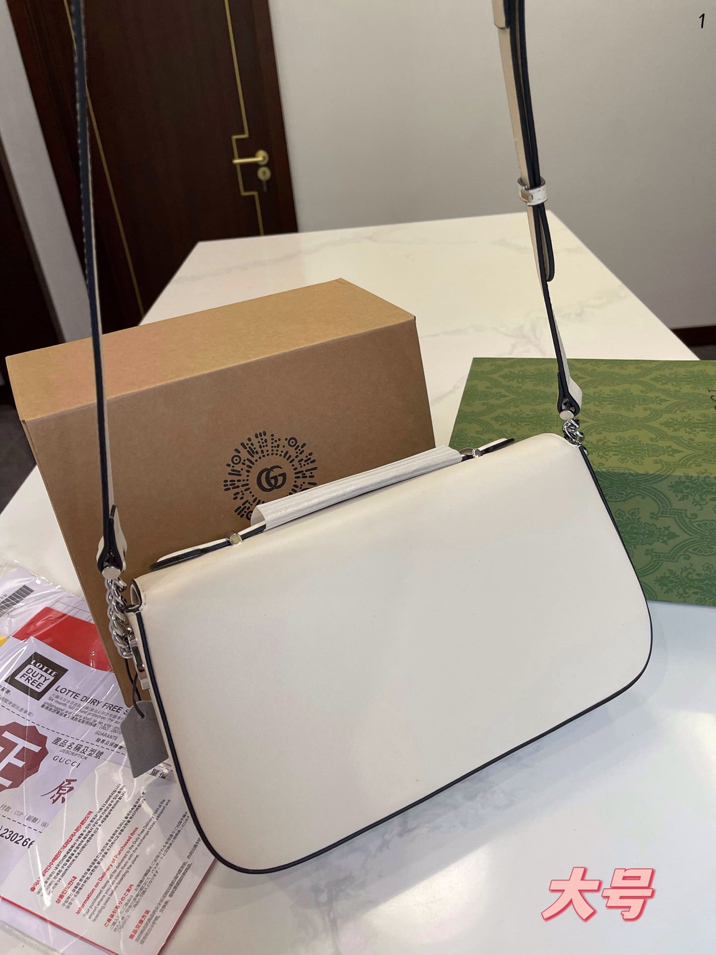 GUCCI BAG 536
