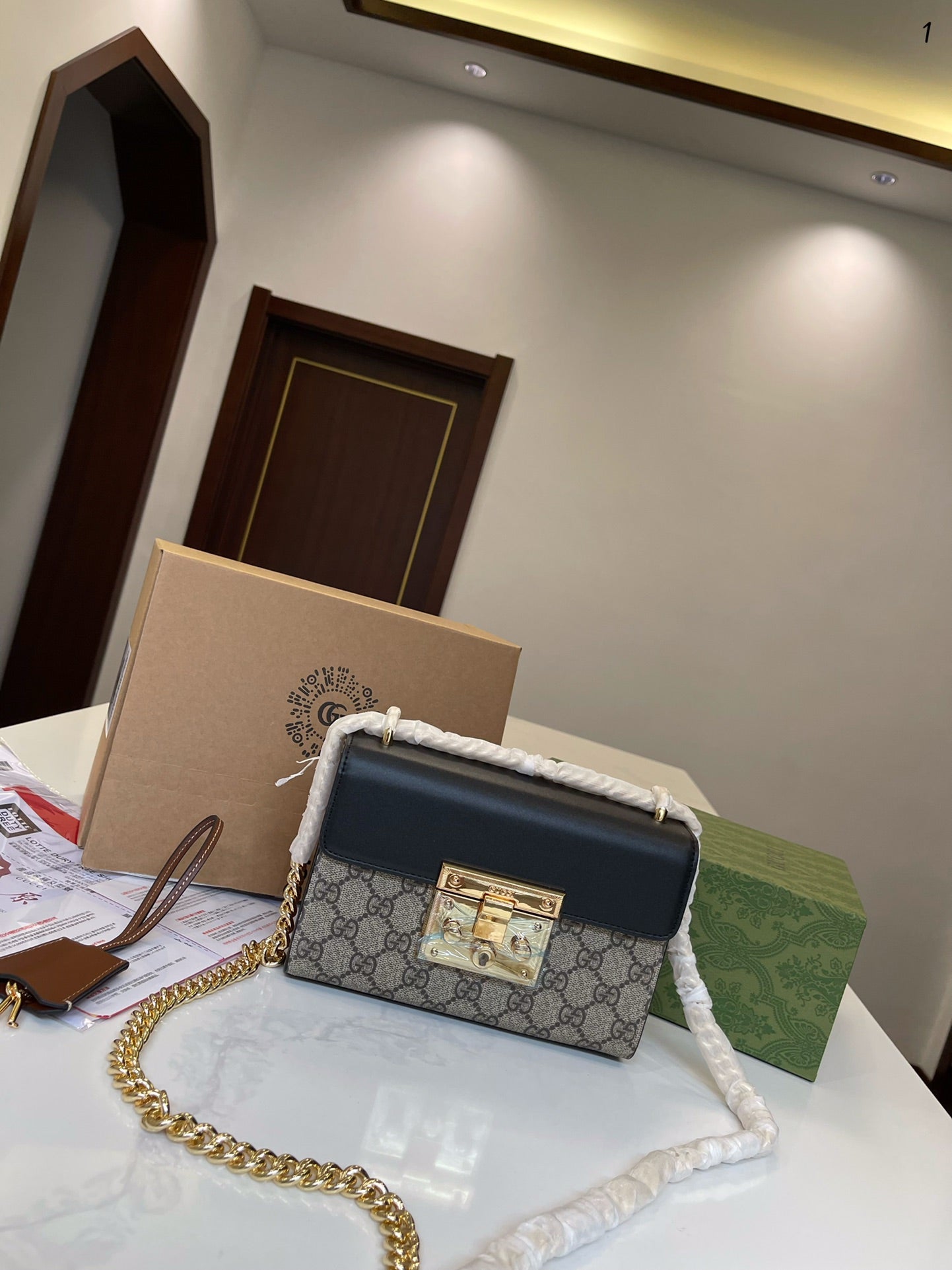 GUCCI BAG 539