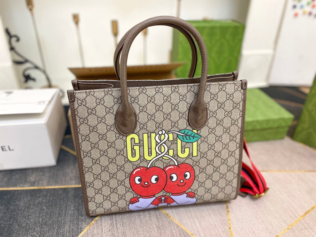 GUCCI BAG  544