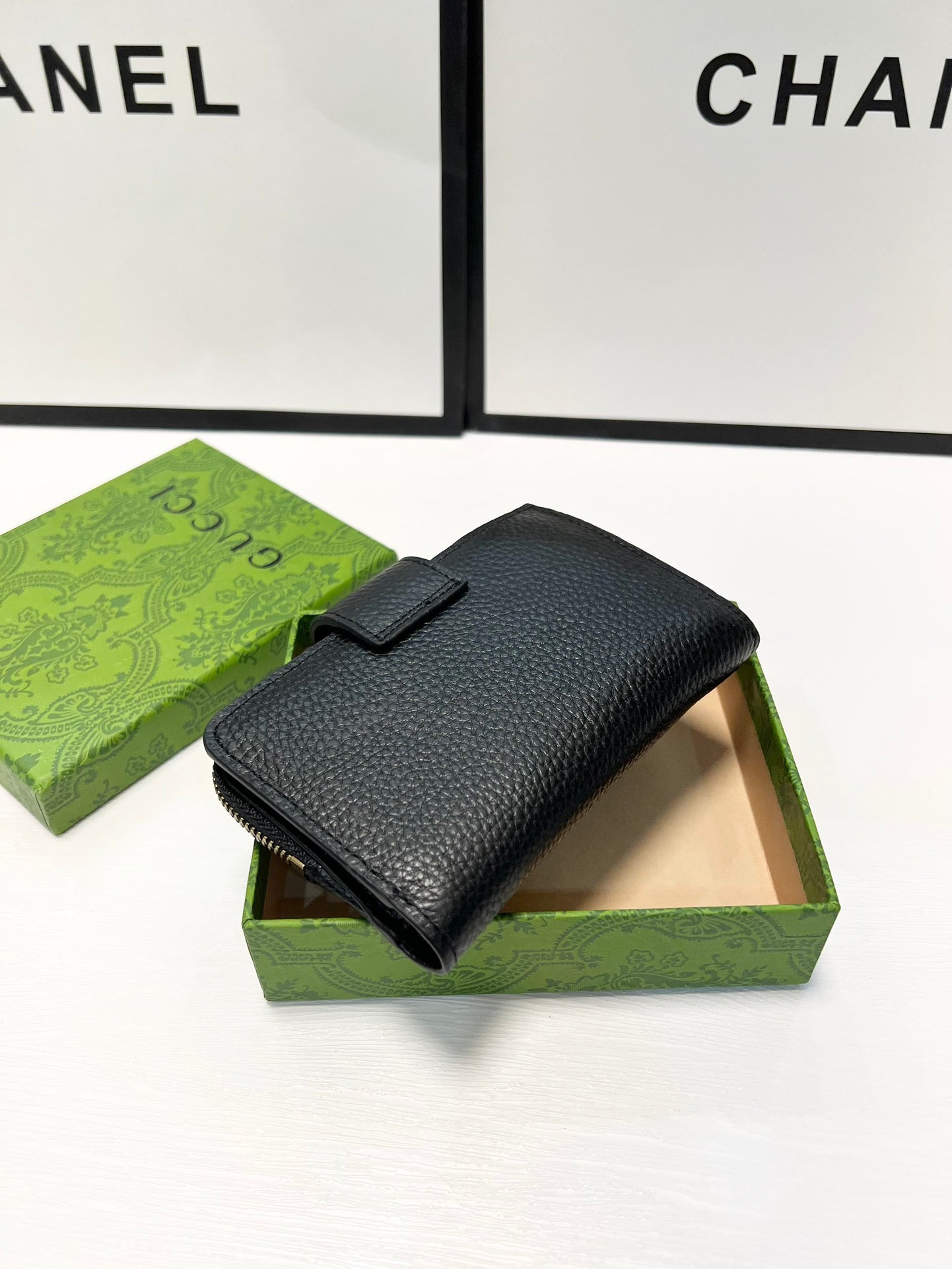 GUCCI BAG 550