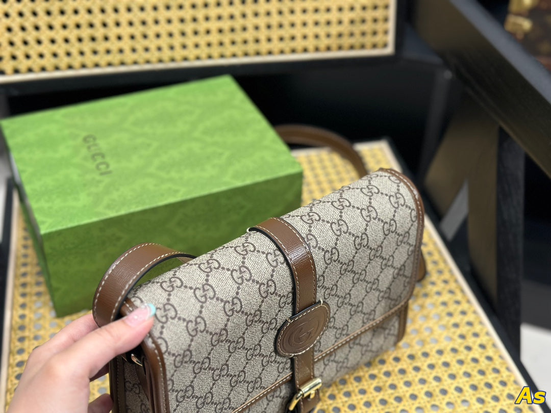 GUCCI BAG 553