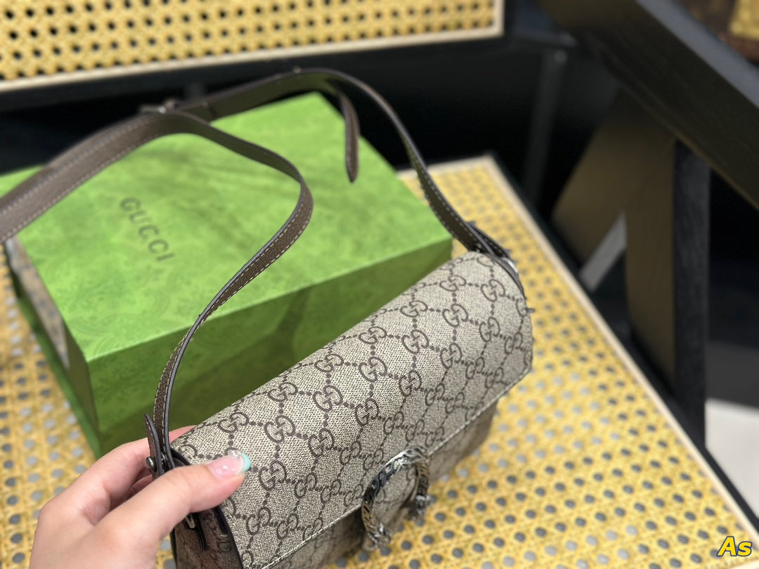 GUCCI BAG 555
