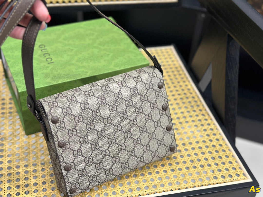 GUCCI BAG 555