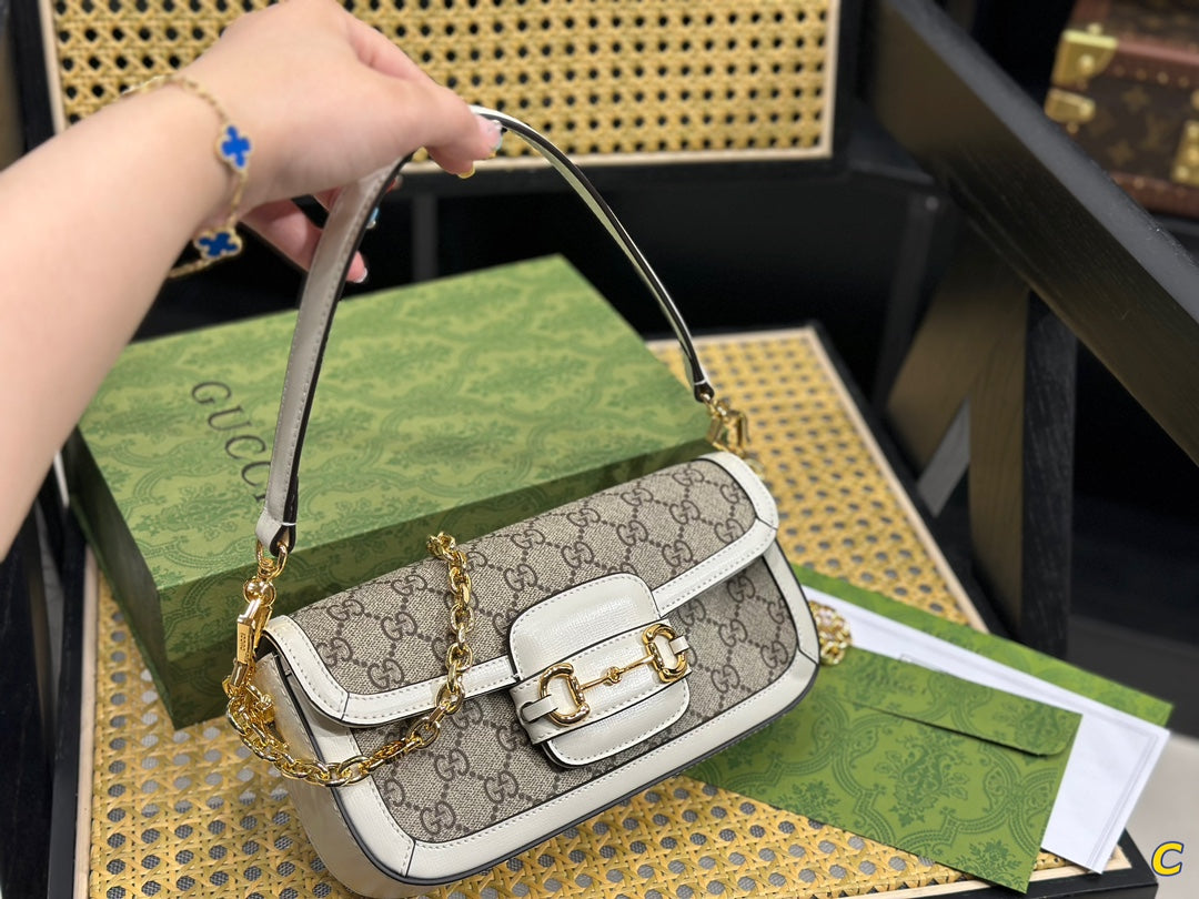 GUCCI BAG 556