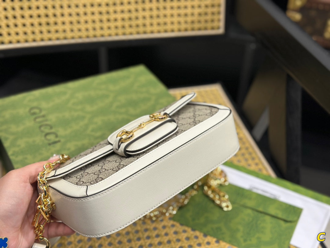 GUCCI BAG 556