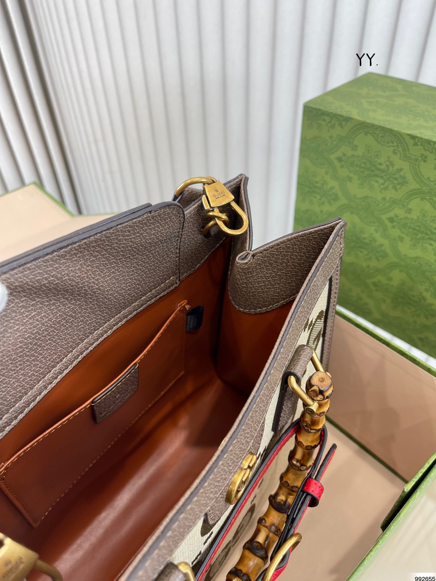 GUCCI BAG 558-1