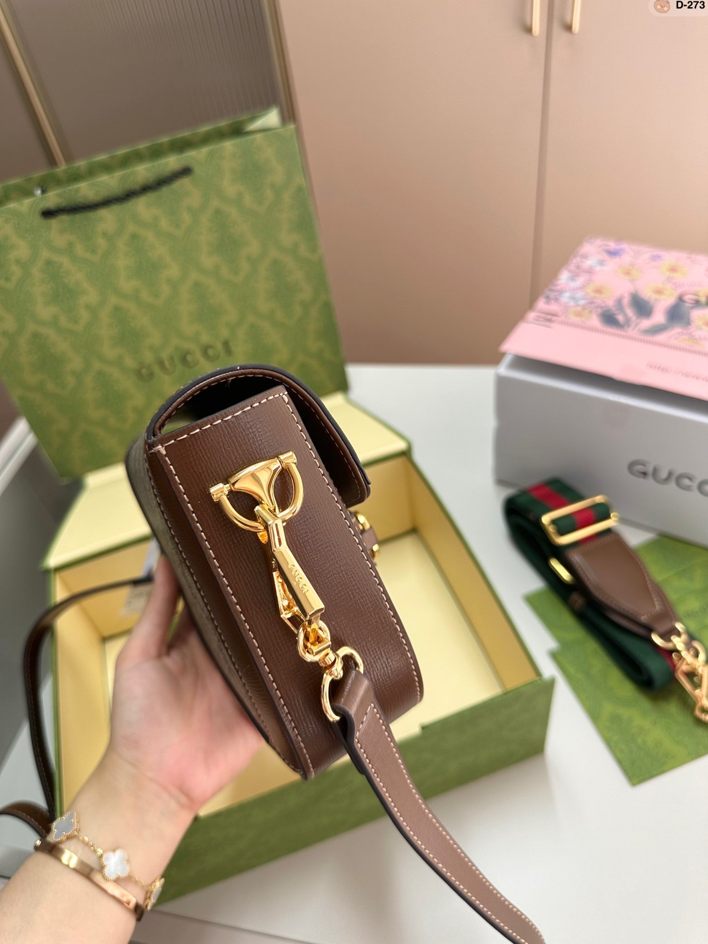 GUCCI BAG 562