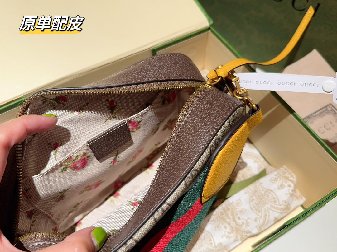 GUCCI BAG 566