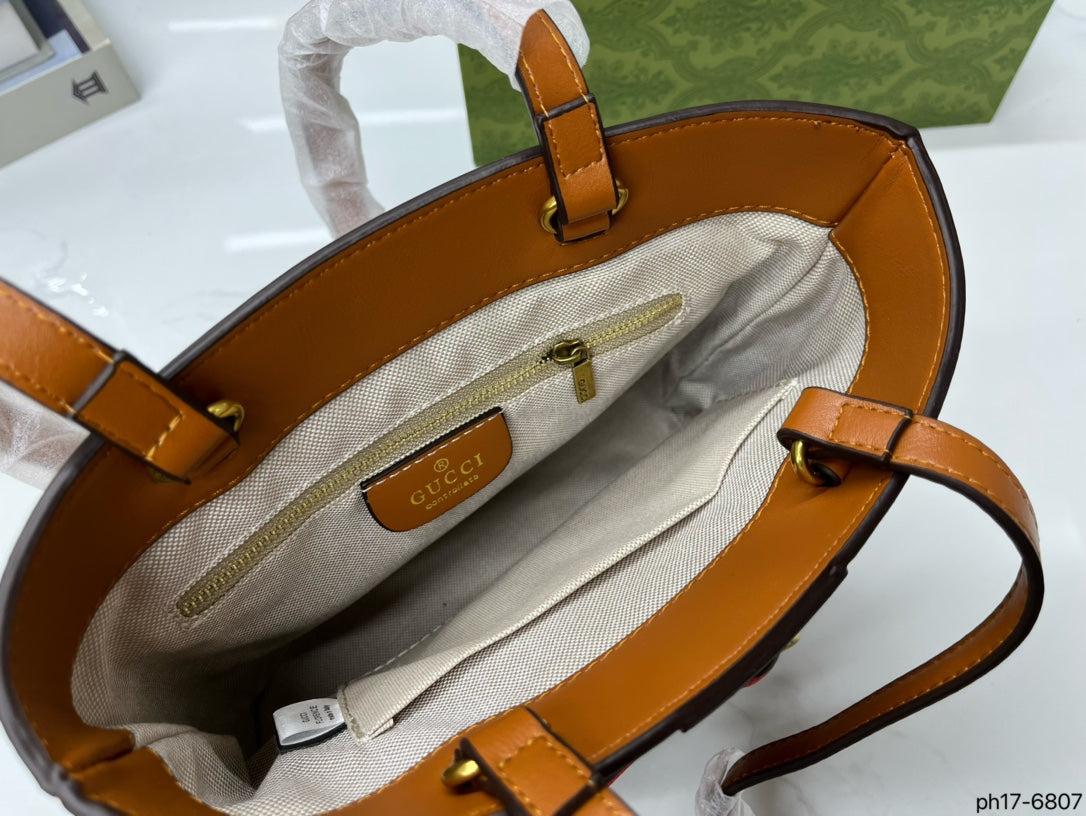 GUCCI BAG 569-2