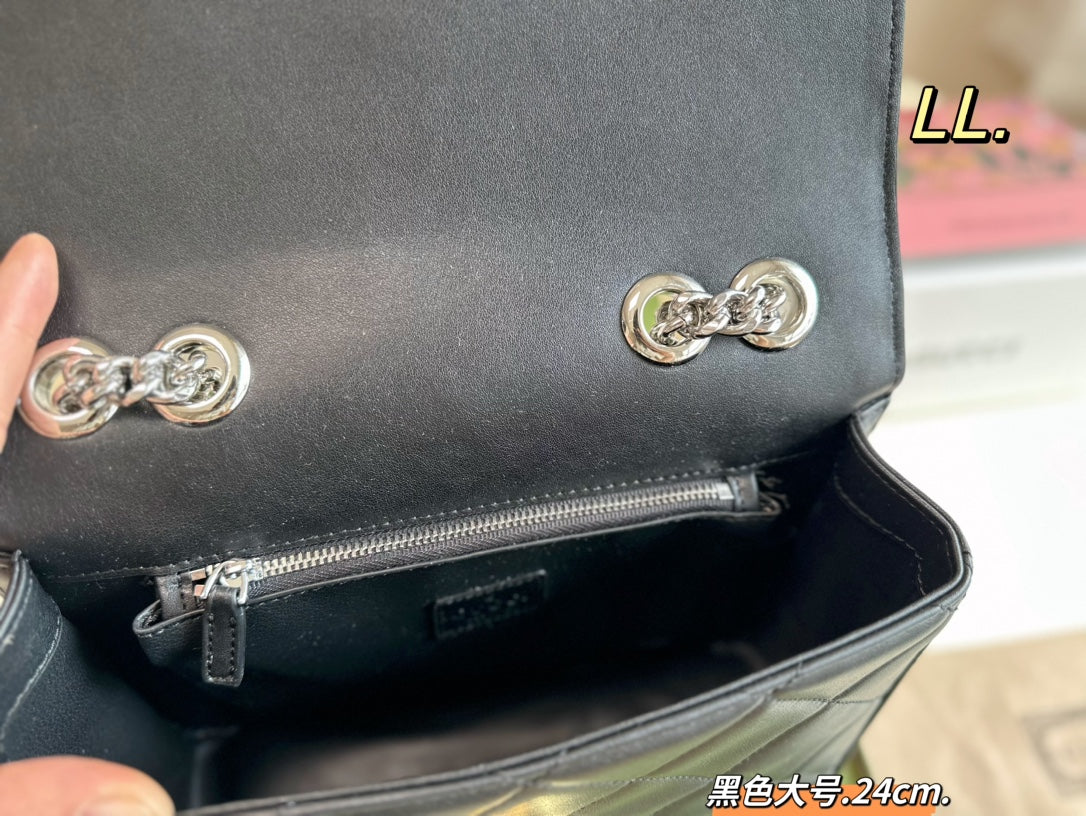 GUCCI BAG  571