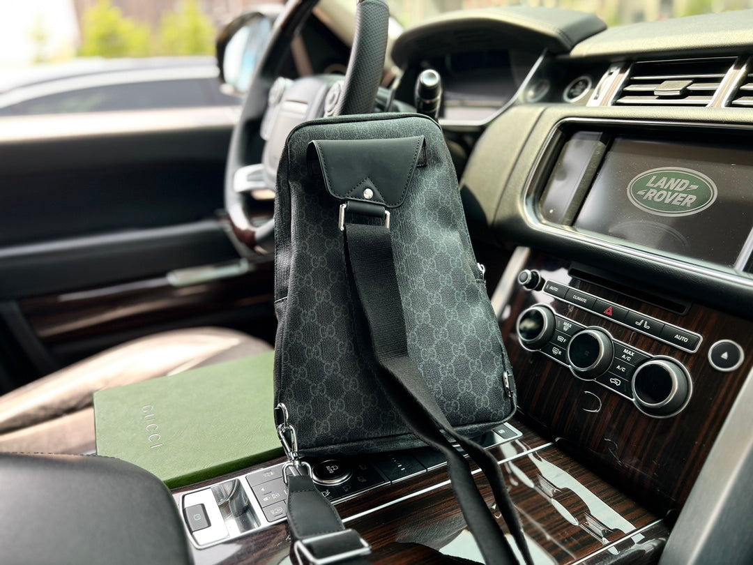 GUCCI BAG 581