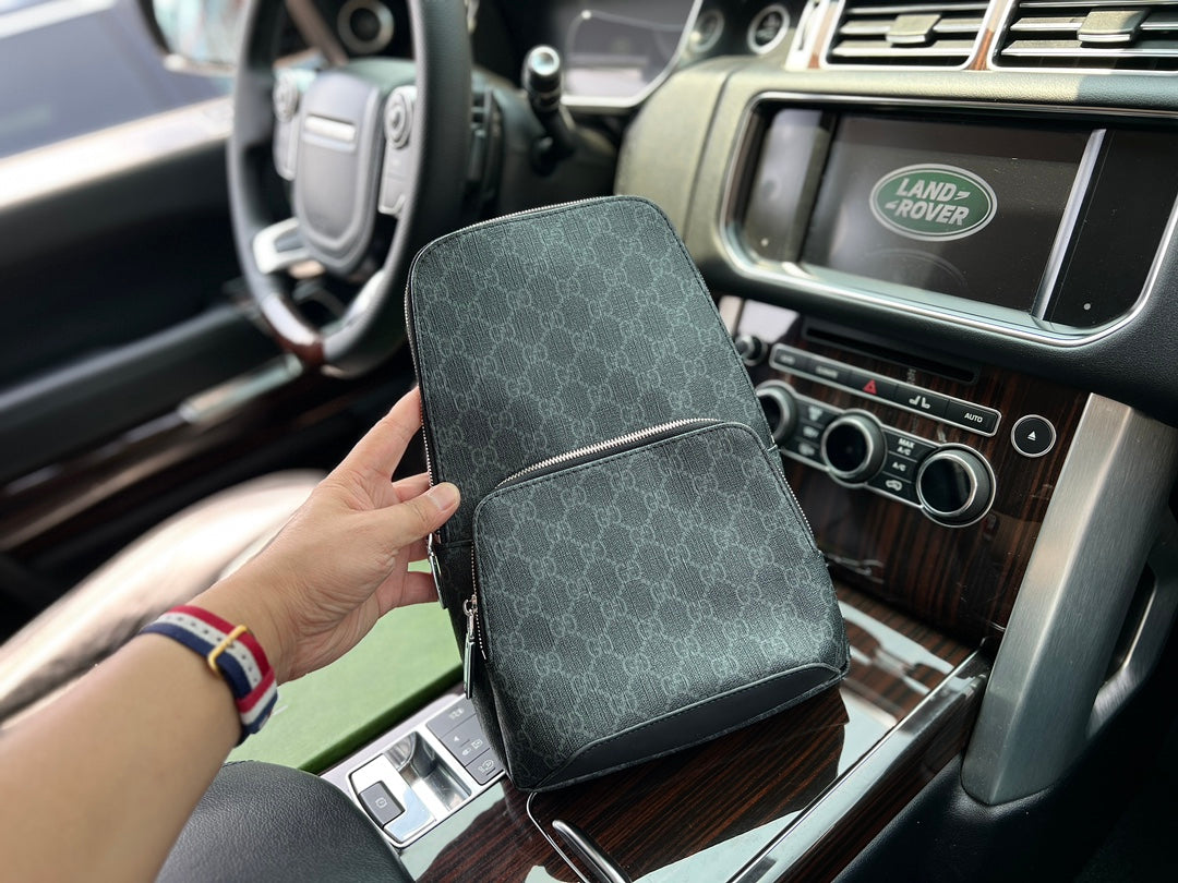 GUCCI BAG 581