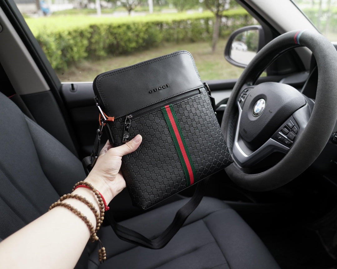 GUCCI BAG 582