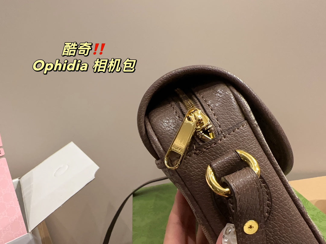 GUCCI BAG 584