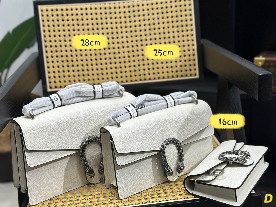 GUCCI BAG 586-3