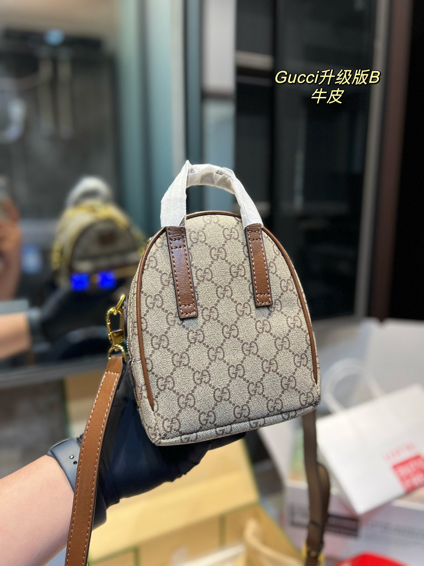 GUCCI BAG 587
